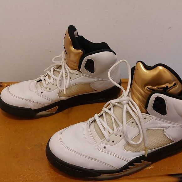 Men Nike Air Jordan 6  Retro Maroon 2015 Sneakers Size 12 - Picture 4 of 6